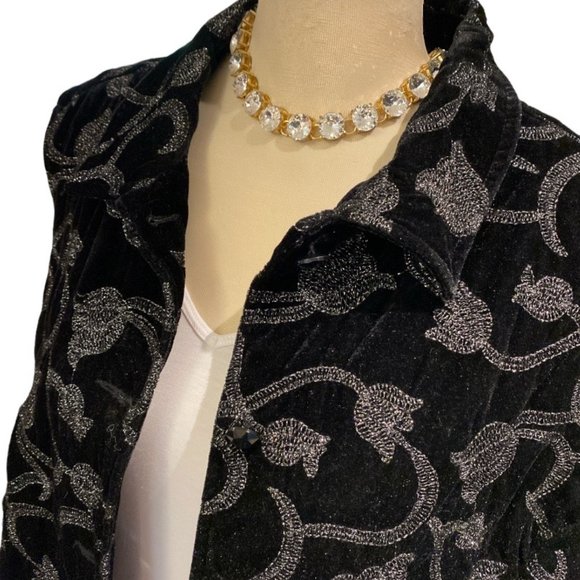 ALLISON DALEY Vest Size 18W Black Velvet with Raised Silver Flowers Curvy - Picture 4 of 13